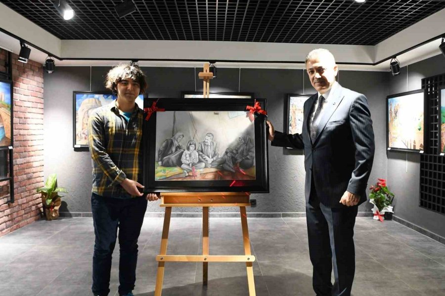 Vali Akkoyun, Liseli Gencin Çizdiği Depremzede Aile Resmini Sahibine Gönderdi