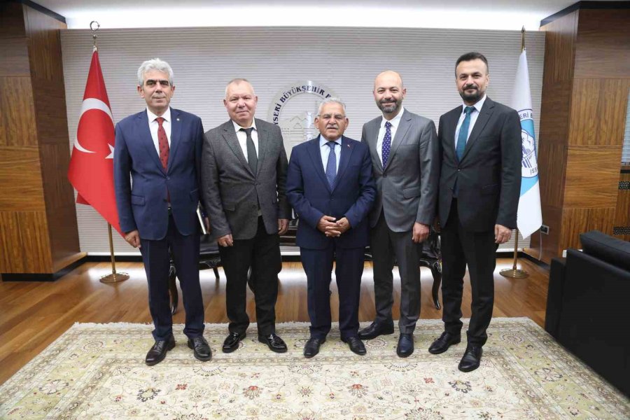 Devlet Tiyatroları Genel Müdürü Kurt’tan Büyükkılıç’a Ziyaret