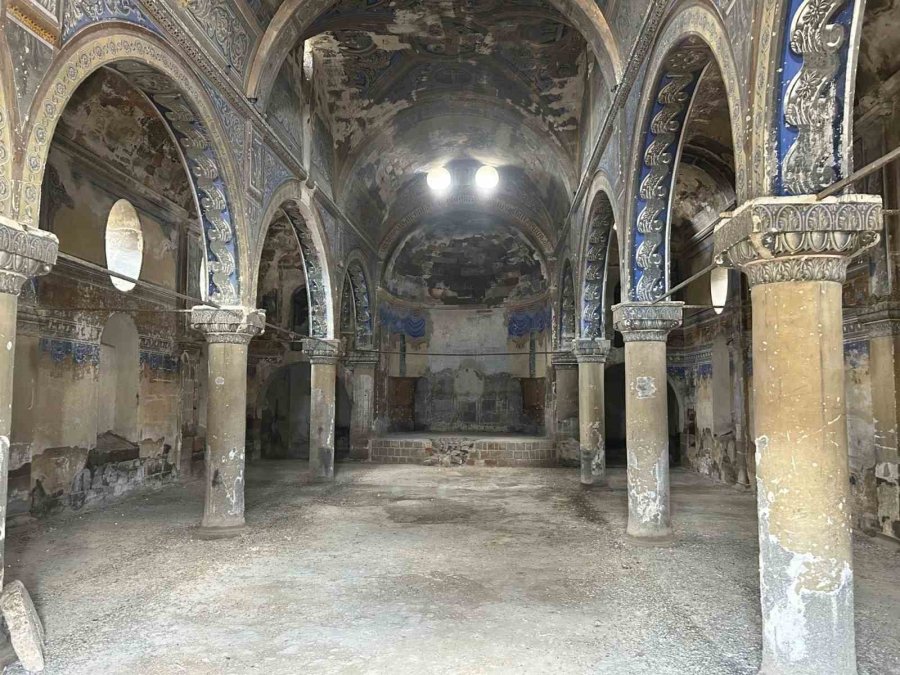 Tomarza’daki Tarihi Ermeni Kilise’si Bakım Bekliyor