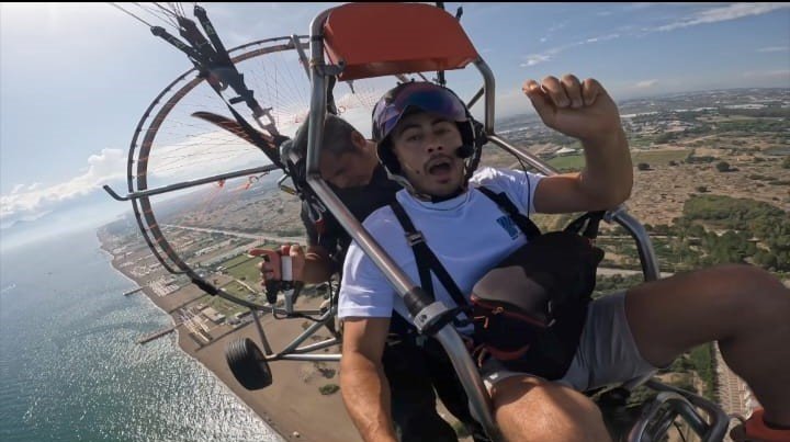 Gökyüzünde Bayılma Şakasıyla Başlayan Korku Dolu Anlar