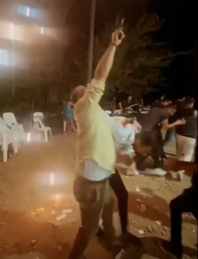 Asker Eğlencesinde Silahla Ateş Edip Davetlilere Korku Dolu Anlar Yaşattı