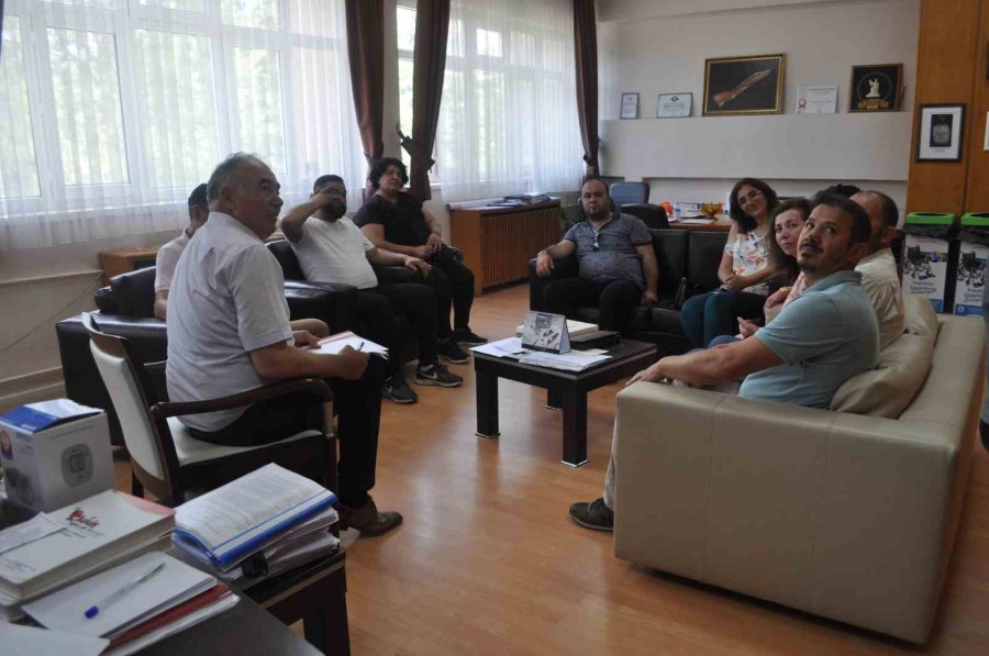 Deprem Bölgesine Yardıma Giden Gönüllü Öğretmenler Bir Araya Geldi