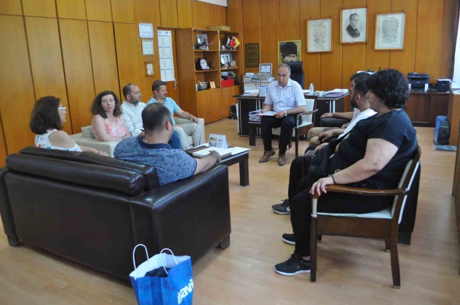 Deprem Bölgesine Yardıma Giden Gönüllü Öğretmenler Bir Araya Geldi