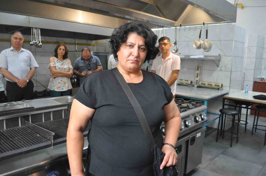 Deprem Bölgesine Yardıma Giden Gönüllü Öğretmenler Bir Araya Geldi