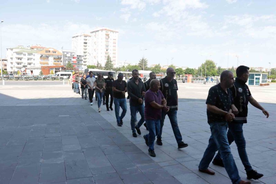 ’siyah İnci’ Operasyonunda 18 Şüpheli Adliyede