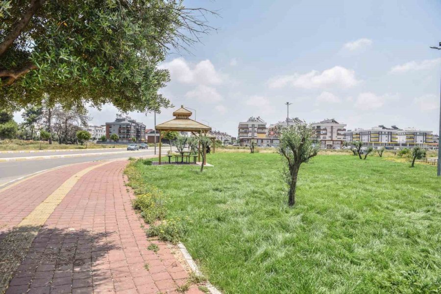 Kepez’den Caddelere Butik Park