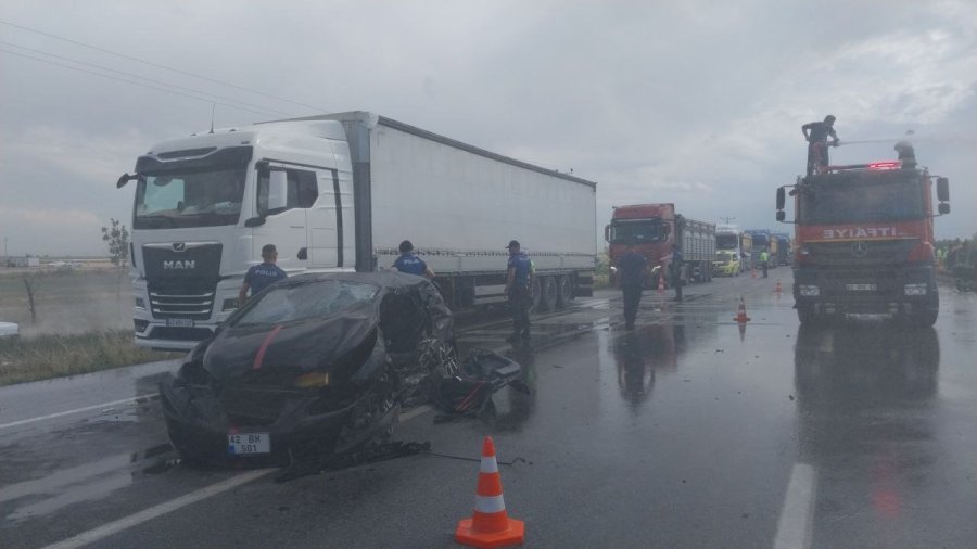Konya’da Kavşakta Otomobiller Çarpıştı: 1 Ölü, 1 Yaralı