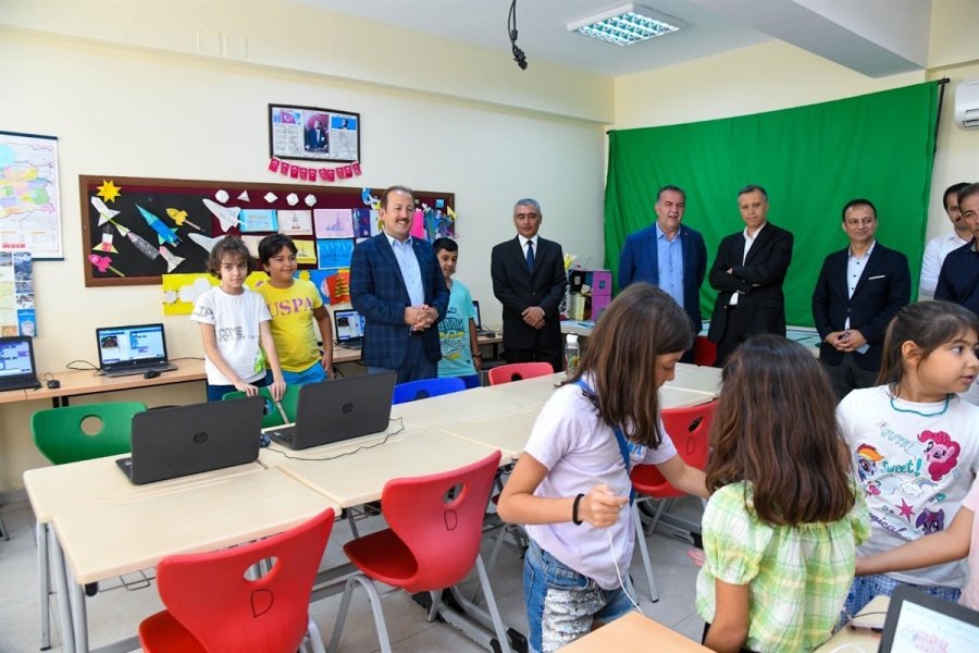 Vali Pehlivan, Bilim Ve Sanat Merkezinde İncelemelerde Bulundu