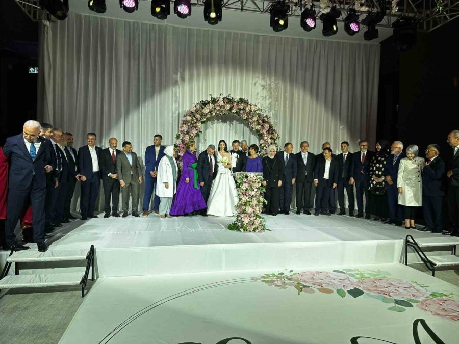 Ertekin Ailesinin Mutlu Günü