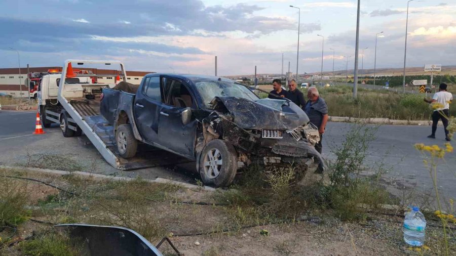 21 Kişinin Yaralandığı Kaza Kamerada