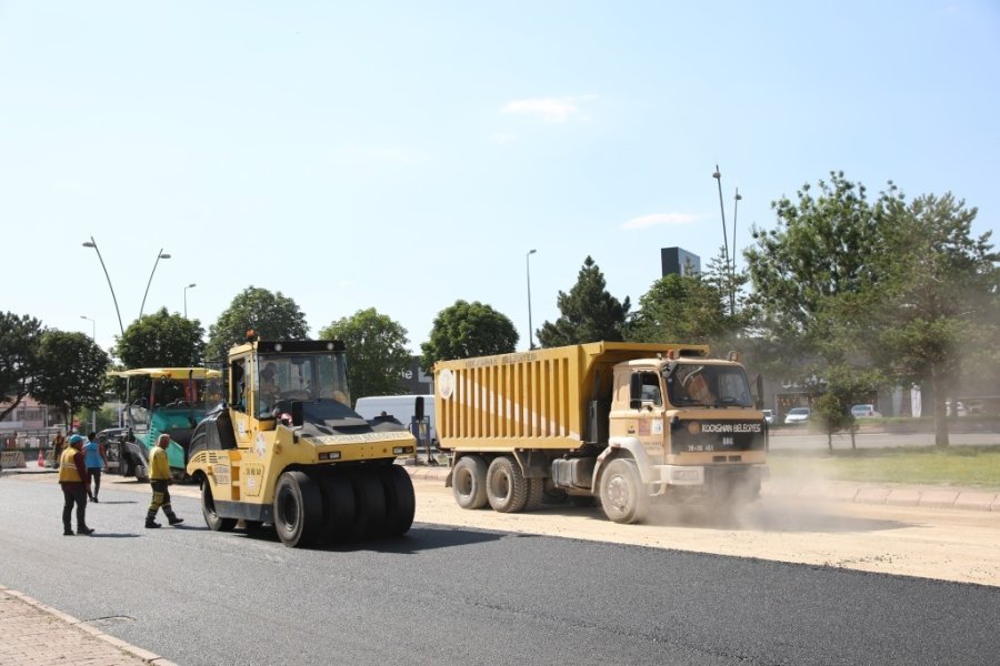 Oto Galericiler Sitesi Asfaltlandı
