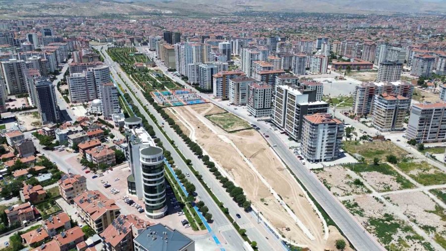 Konya Büyükşehir Şefik Can Parkı Üçüncü Etap Çalışmalarını Sürdürüyor