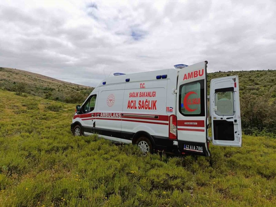 Dağlık Alanda Ot Toplarken Bayılan Kişi İçin Hava Ambulansı Havalandı