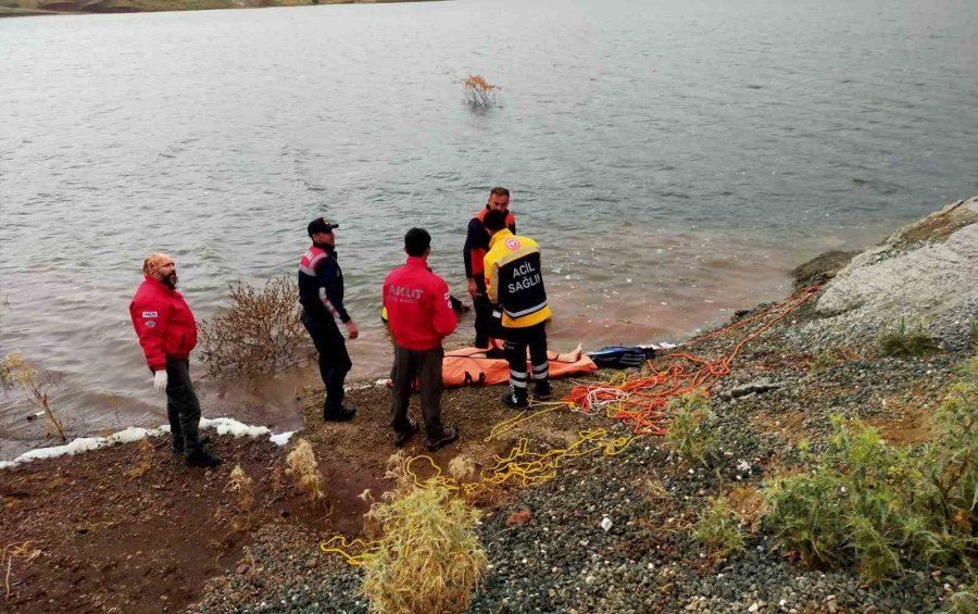 Sulama Göletine Giren 18 Yaşındaki Gencin Cansız Bedenine Ulaşıldı