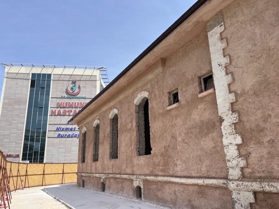 Selçuklu’da Tarihi Hemşirelik Binası Restore Ediliyor