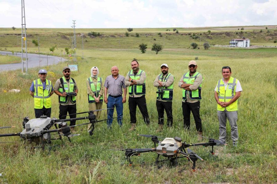 Talas’ta Drone İle İlaçlama Devri