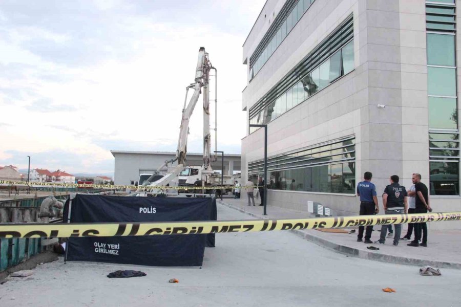 Karaman’da Beton Pompası Faciası: 1 Ölü, 2 Yaralı