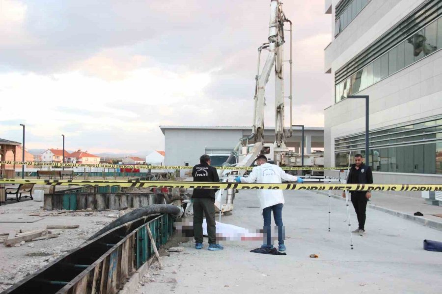 Karaman’da Beton Pompası Faciası: 1 Ölü, 2 Yaralı