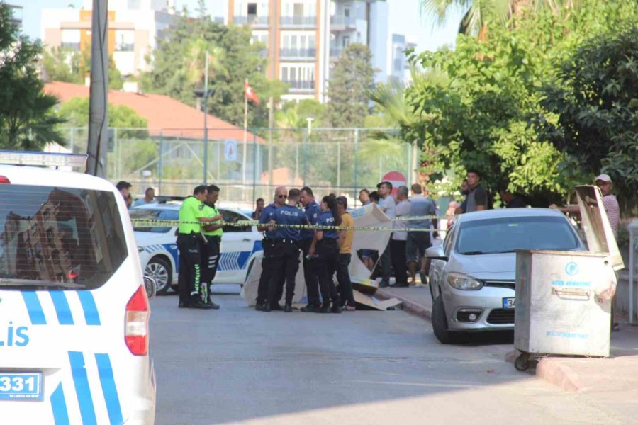 Otomobilin Çarptığı Çocuk Hayatını Kaybetti