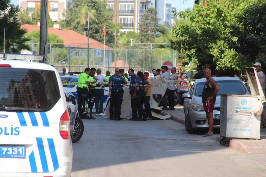 Otomobilin Çarptığı Çocuk Hayatını Kaybetti