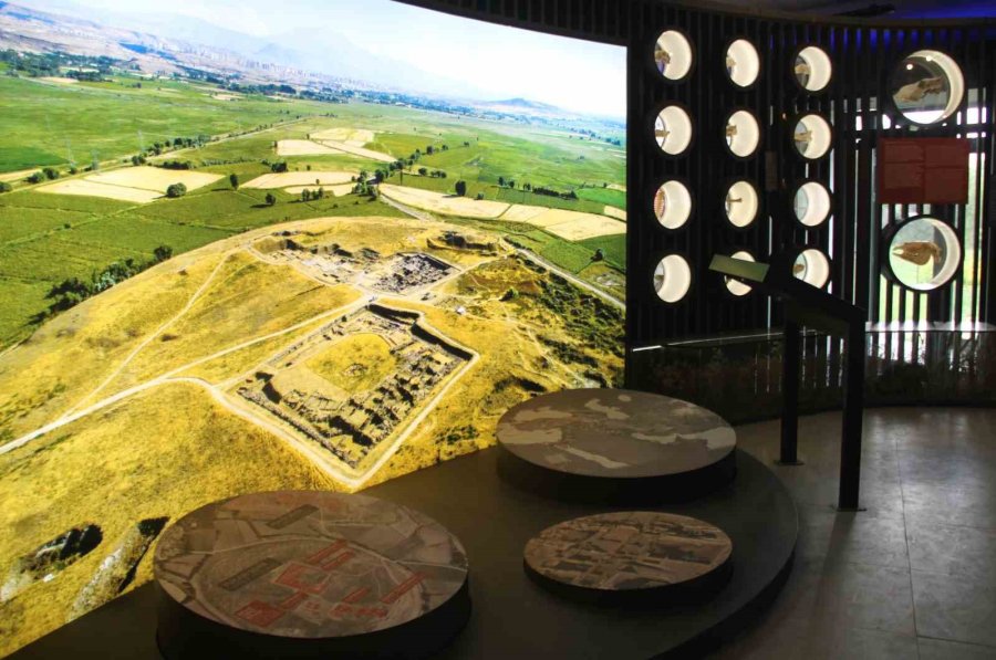 Kültepe’ye Gelen Misafirler 4 Bin Yıl Öncesini Yaşayacak