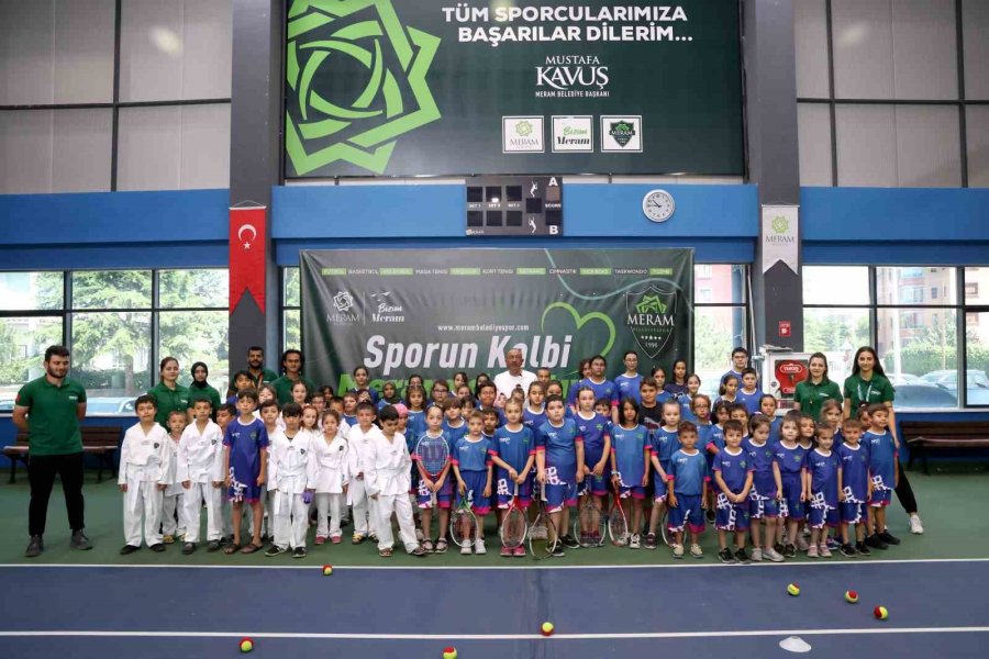 Başkan Kavuş, Yaz Spor Okulu Öğrencileriyle Buluştu