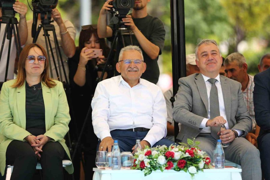 Başkan Büyükkılıç’tan 35’i Kadın 80 Üreticiye 2 Milyon 260 Bin Tl’lik Arılı Kovan Desteği