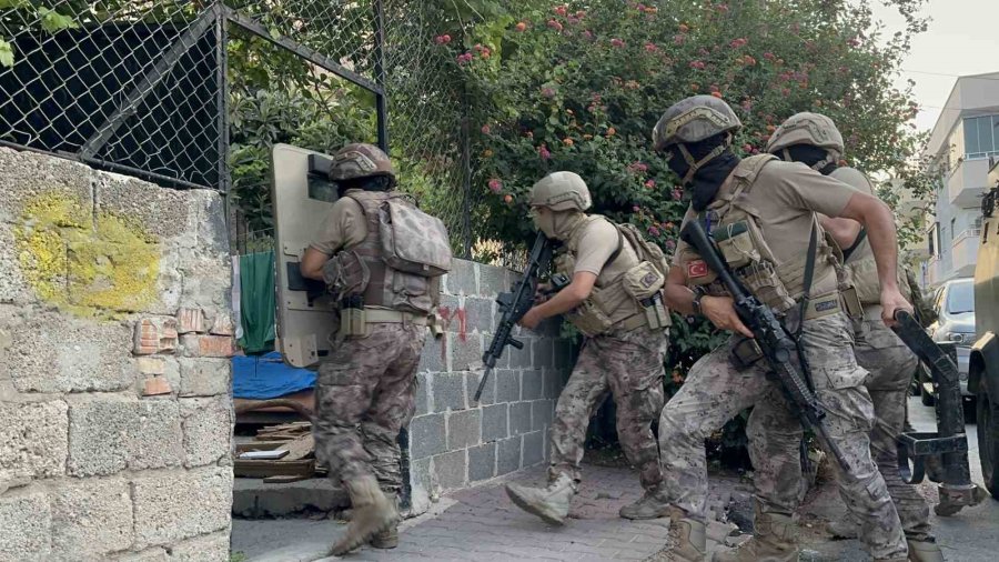 Mersin’de Uyuşturucu Satıcılarına Şafak Operasyonu: 30 Gözaltı Kararı