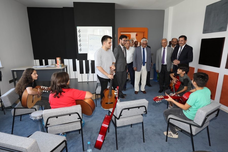 Karatay Kültür Ve Sanat Akademisi Açıldı