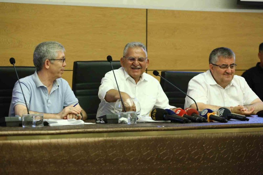 Kayseri Büyükşehir Belediyesi Noter Huzurunda Kura İle Personel Aldı