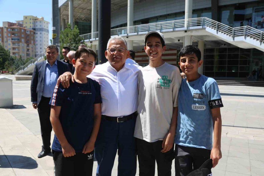 Kayseri Büyükşehir Belediyesi Noter Huzurunda Kura İle Personel Aldı