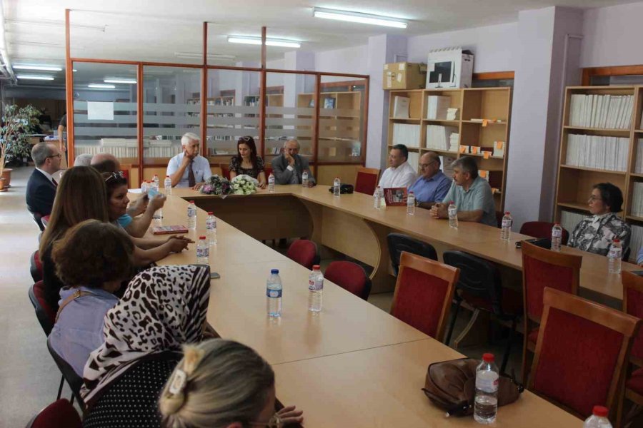 ’bir Akademisyenin Hayat Yolculuğu’ Kitabı Tanıtıldı