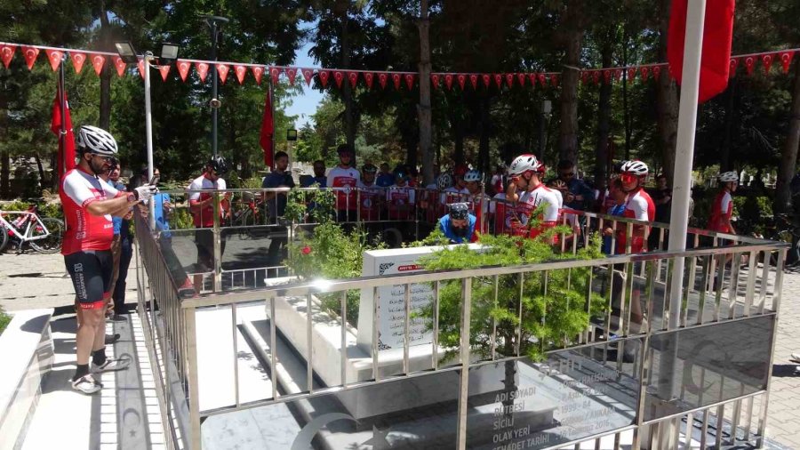 Halisdemir’in Mezarına Ziyaretçi Akını