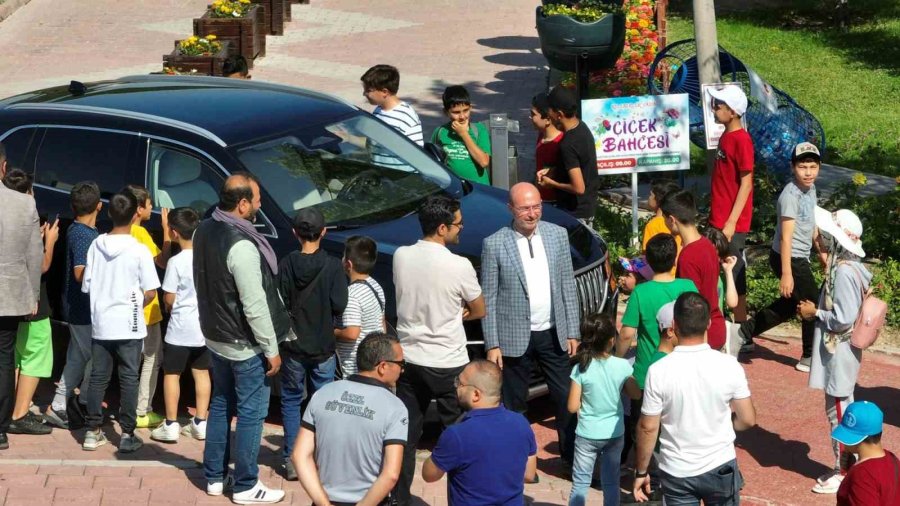 Selçuklu Belediyesi Yerli Otomobil Togg’u Filosuna Kattı