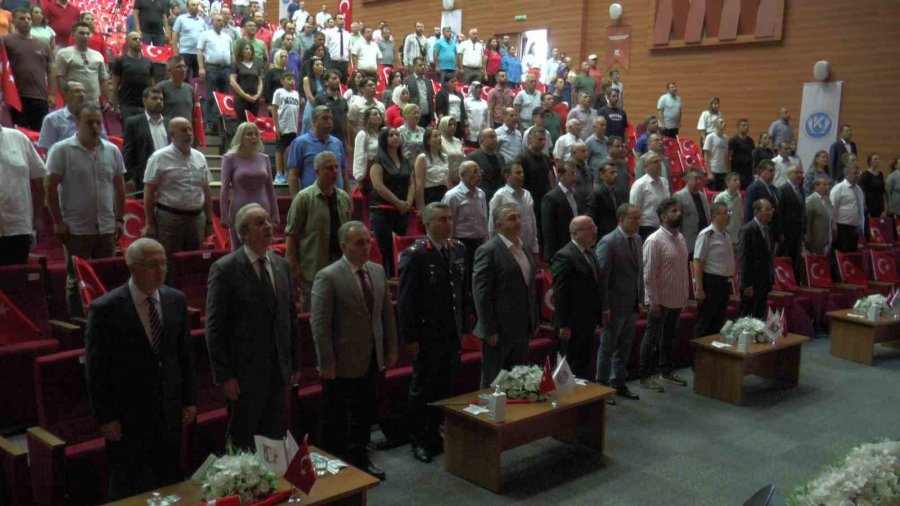 Rektör Karamustafa: "kahraman Milletimiz, Demokrasiye Olan Bağlılığını Tüm Dünyaya Bir Kez Daha Göstermiştir"