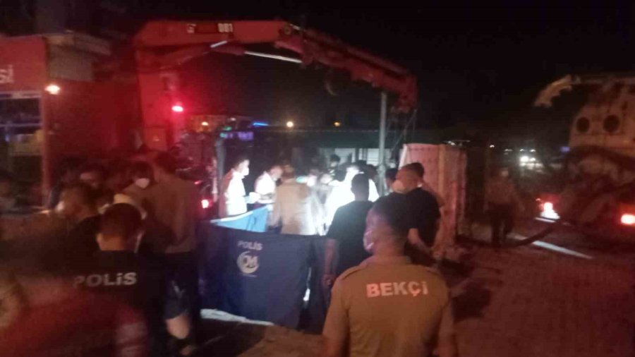 Antalya’da Terfi İstasyonuna Giren 3 Kişi Hayatını Kaybetti