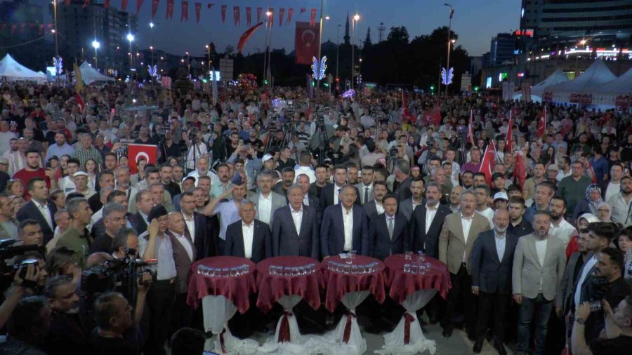 Bakan Özhaseki: "darbe Girişimine Kalkanlar O Ağlayan Adamın Güya Rüyada Gördüğü Sapkınlıklara Peşkeş Çekerek Kendilerinden Geçtiler”
