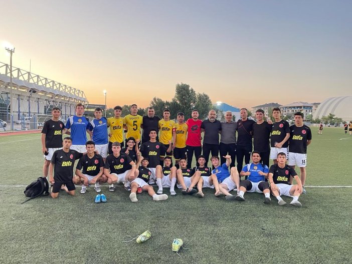 bifabasakspor2.jpg