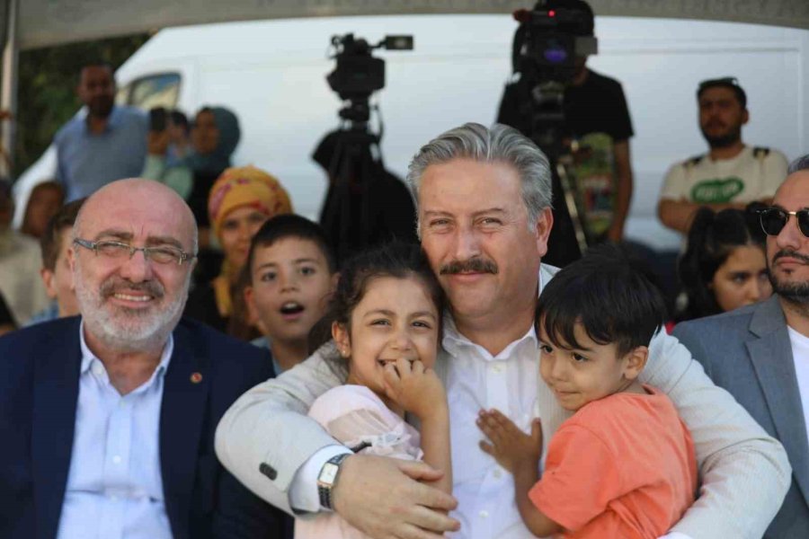 Başkan Palancıoğlu, Şirintepe Mahallesi’nde 3 Müjde Birden Verdi