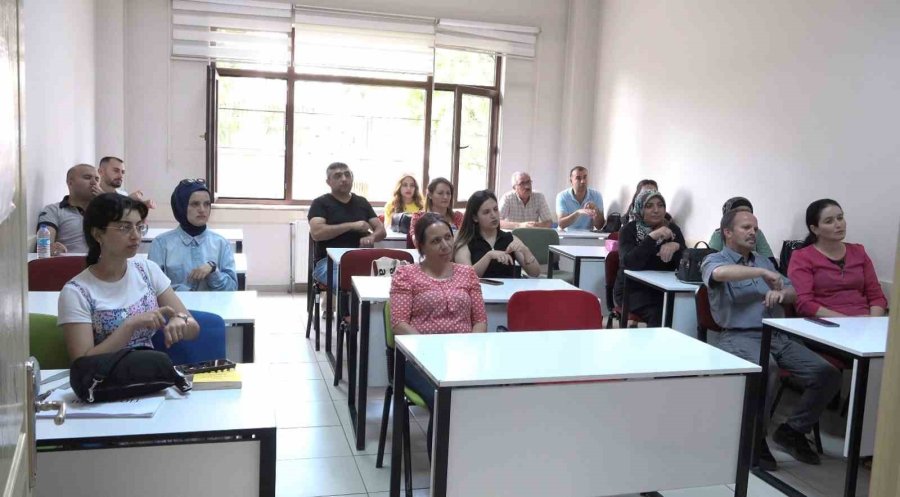 Kaymek’ten Sağlık Çalışanlarına Türk İşaret Dili Kursu