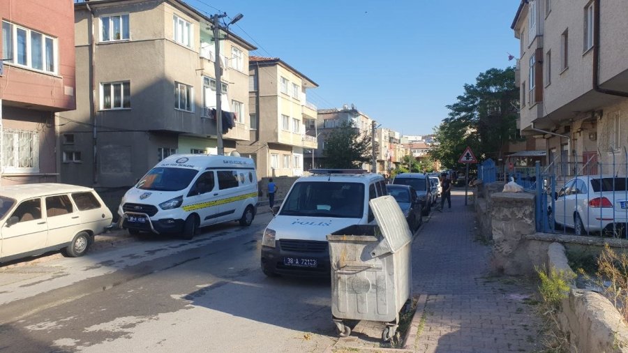 3. Kattan Düşen Engelli Genç Hayatını Kaybetti