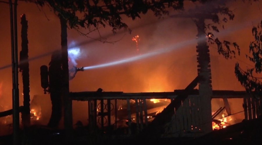 Antalya’da Korkutan Kafe Yangını