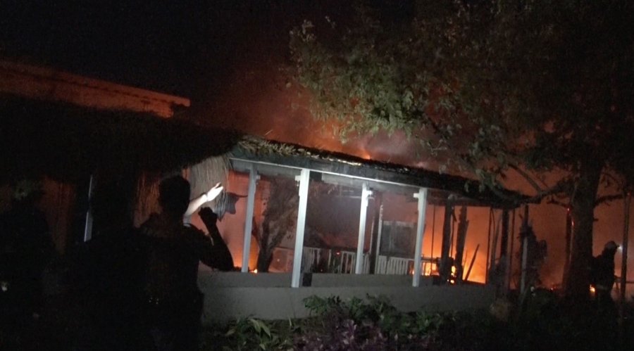 Antalya’da Korkutan Kafe Yangını