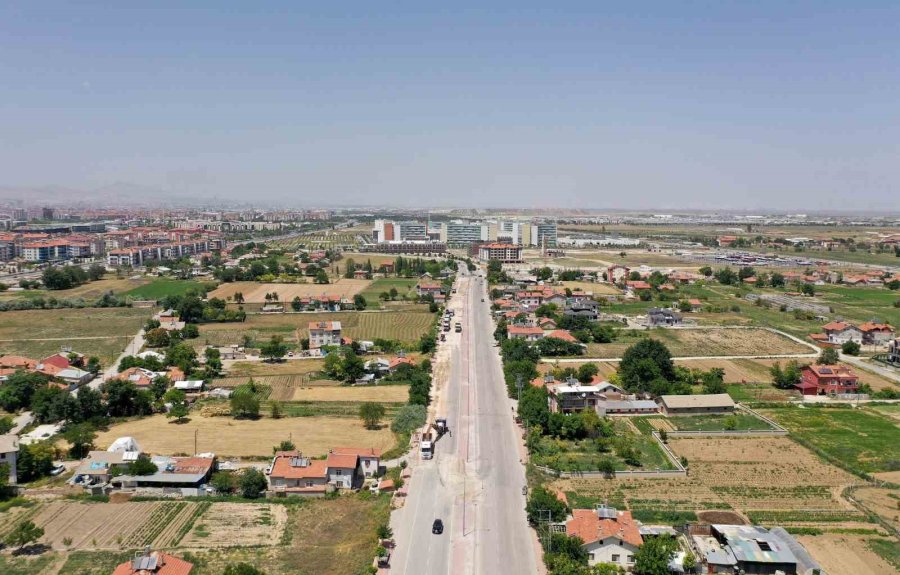Karatay’da Yol Ve Asfalt Seferberliği Sürüyor