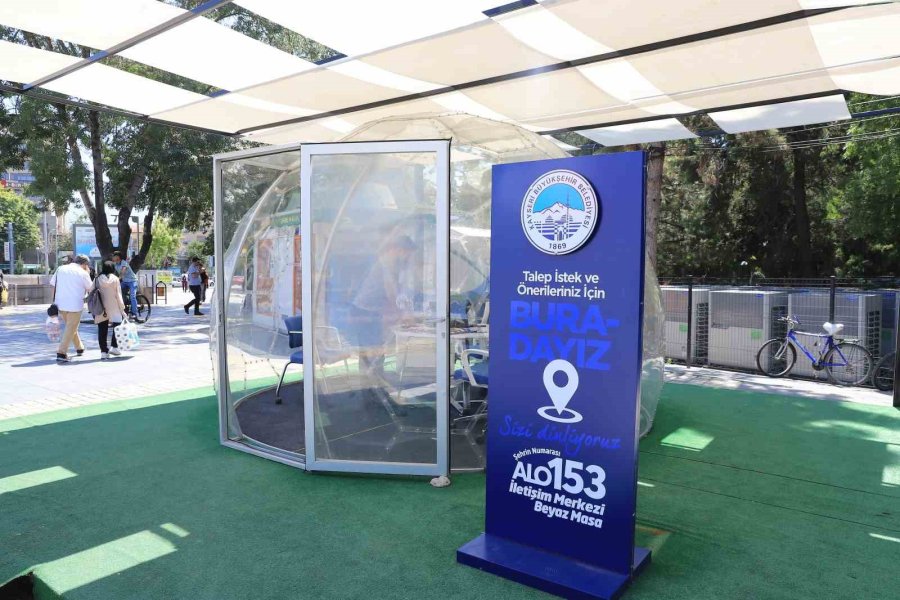 Büyükşehir’in İletişim Küresi’ne Yoğun İlgi