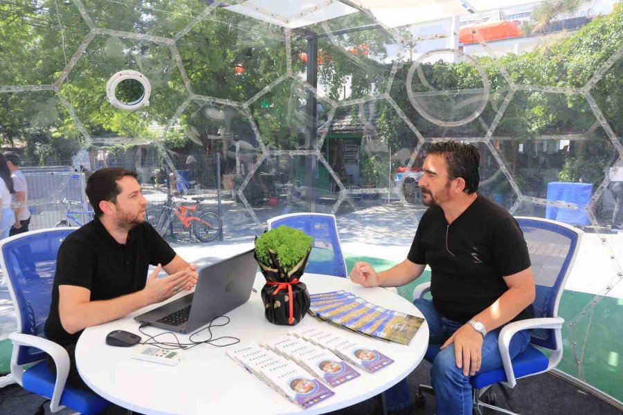 Büyükşehir’in İletişim Küresi’ne Yoğun İlgi