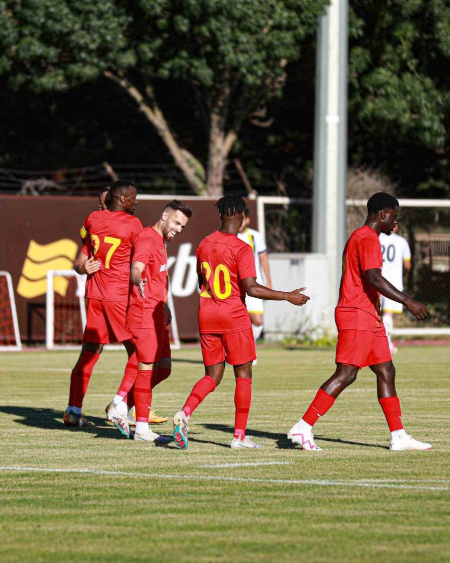 Hazırlık Maçı: Kayserispor: 3 - İstanbulspor: 2