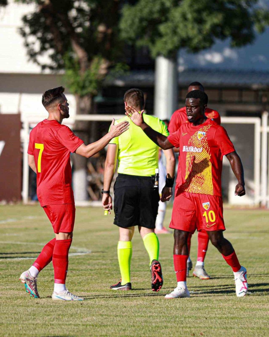 Hazırlık Maçı: Kayserispor: 3 - İstanbulspor: 2