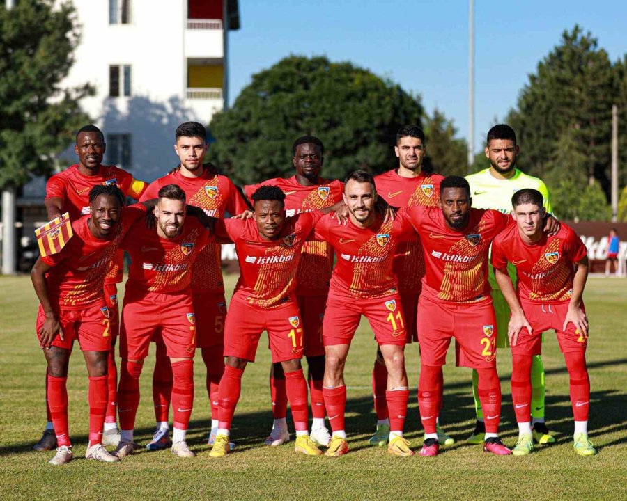 Hazırlık Maçı: Kayserispor: 3 - İstanbulspor: 2