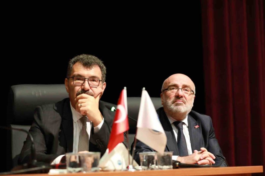 Tübitak Başkanı Mandal, Kayü’de Çalıştaya Katıldı